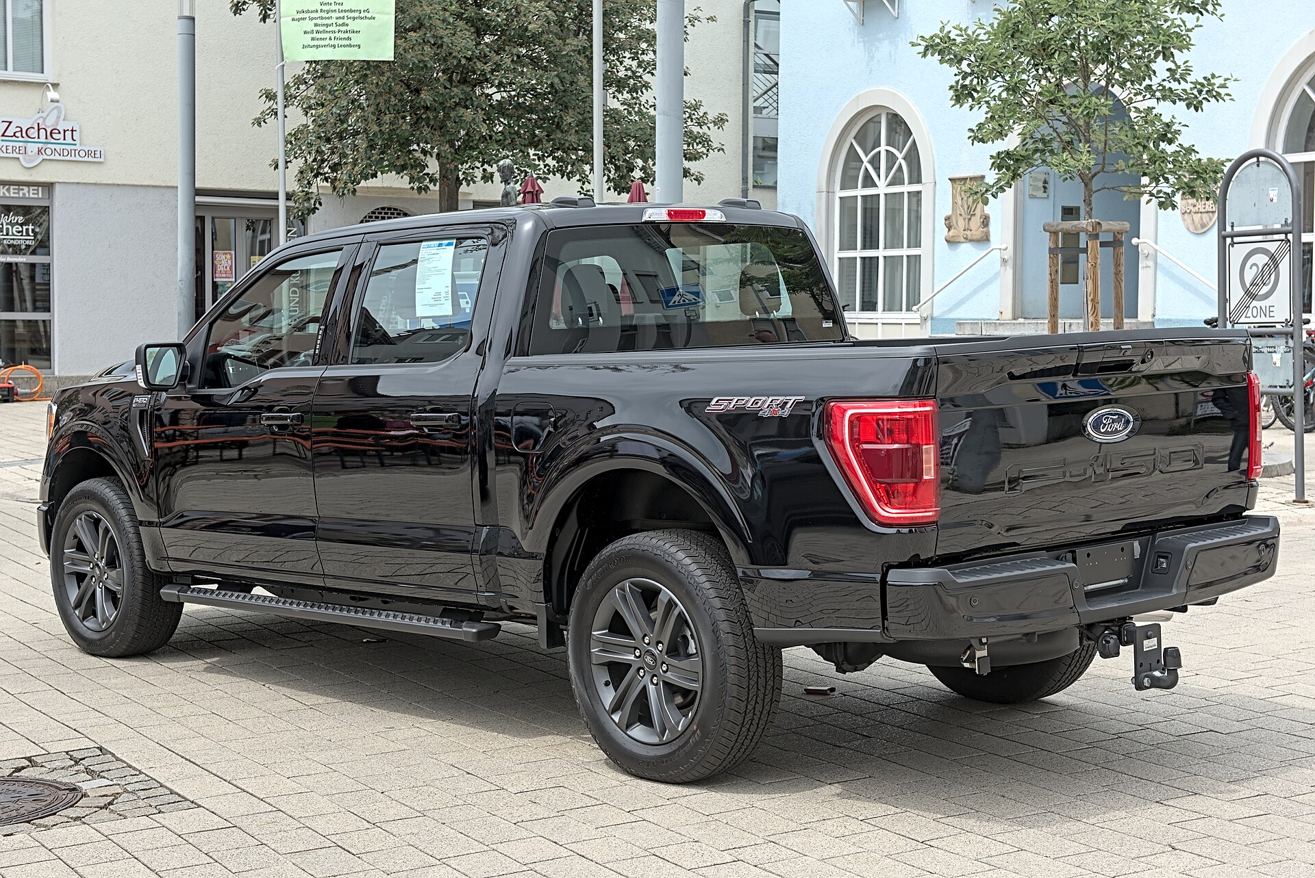 Ford / F-150 vehicle reference image
